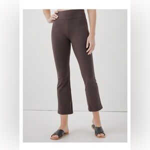 Pact Women's On the Go Cropped Bootleg pants. Chocolate heather color Medium NWT
